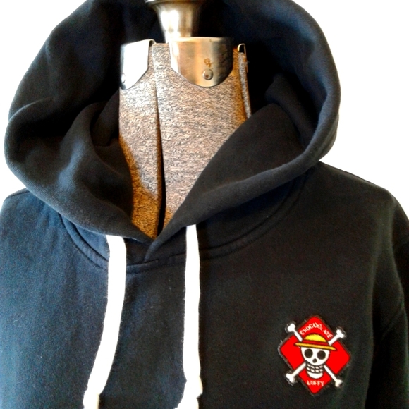 Chocoolate x One Piece Monkey Luffy Jolly Roger Straw Hat Sweatshirt Hoodie sz M - Picture 5 of 9